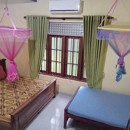 Jungle Village Homestay Pinnawala  Extérieur photo